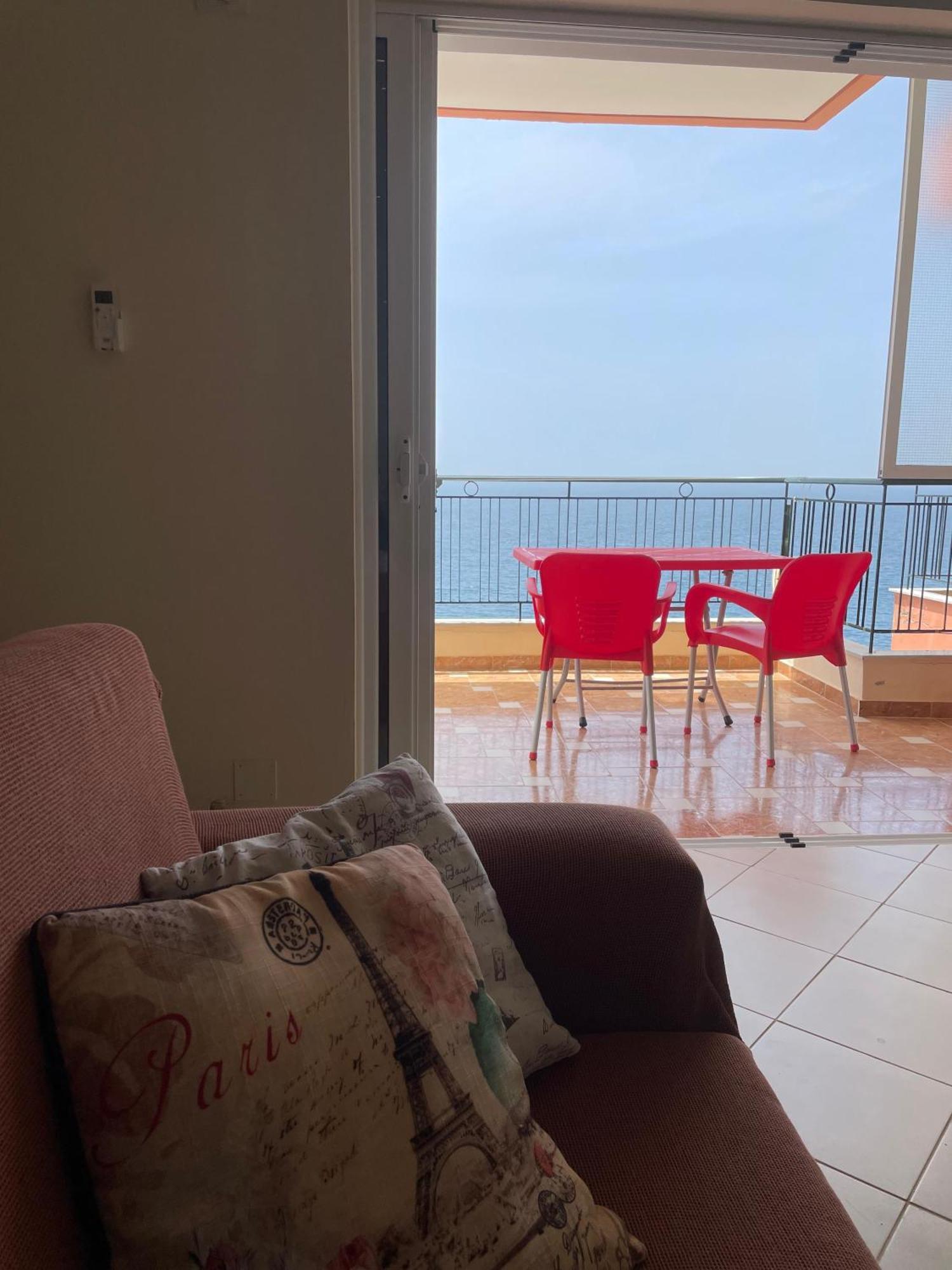 Lovely 3-Bedroom Apartment Rei Саранда Екстер'єр фото